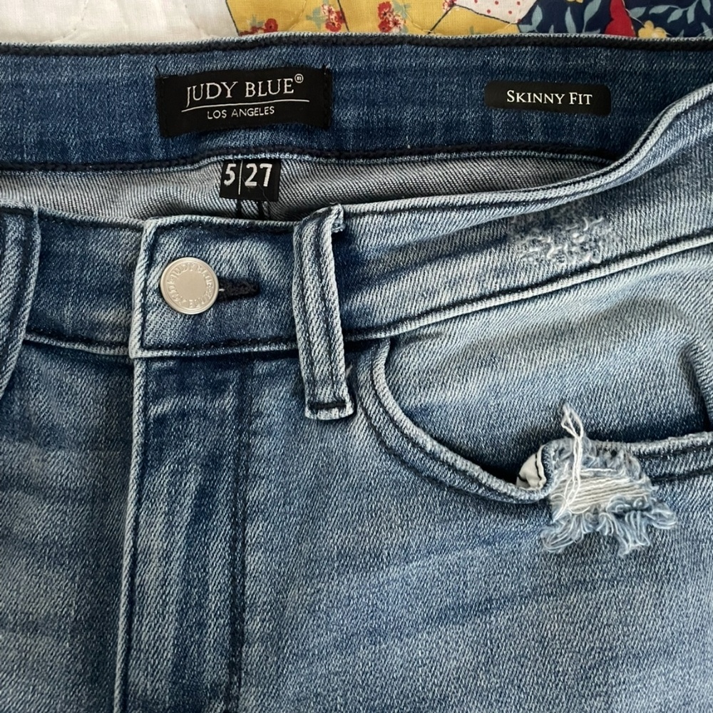 Distressed Judy Blue Skinny Fit